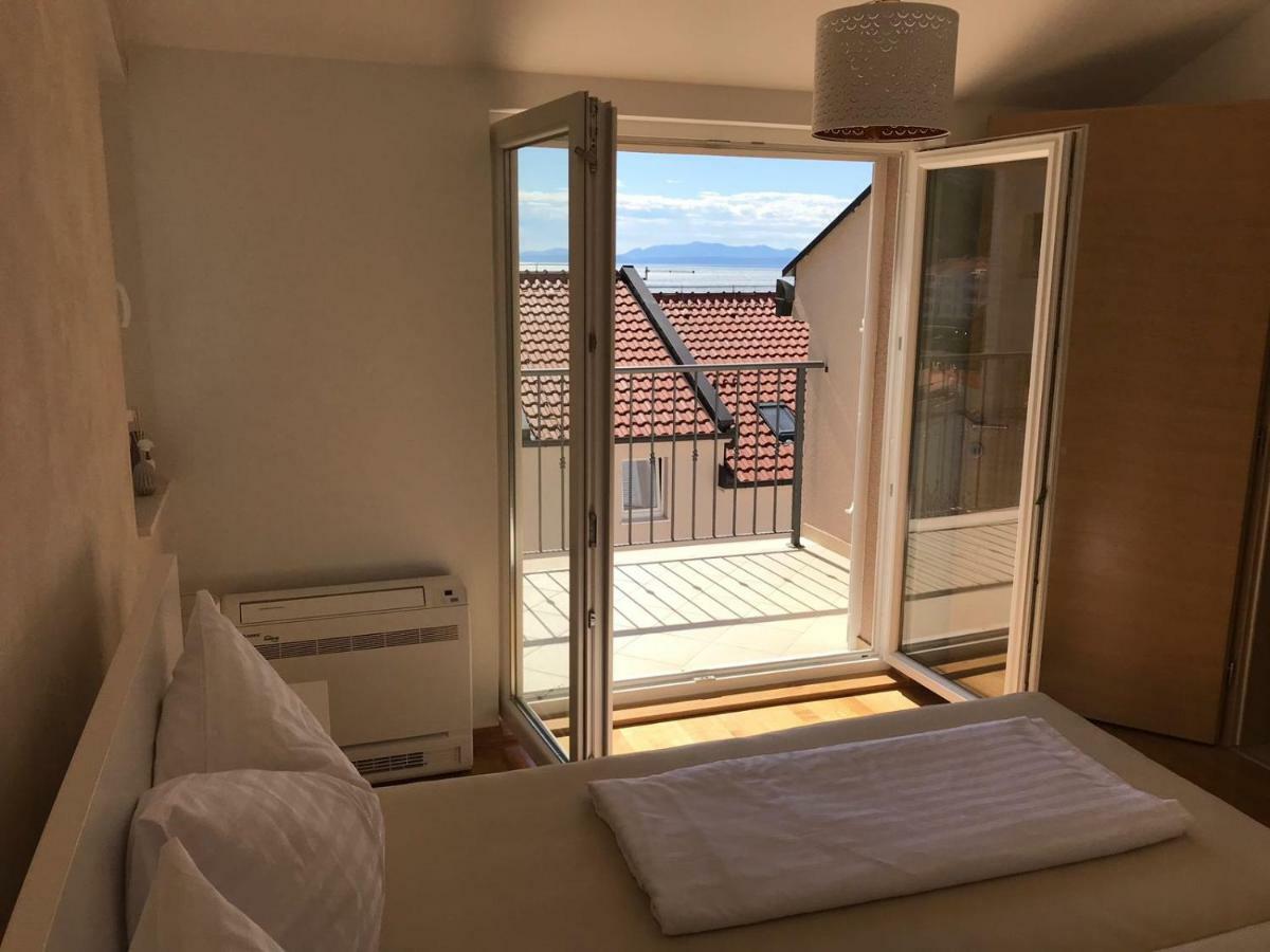Sima Apartment